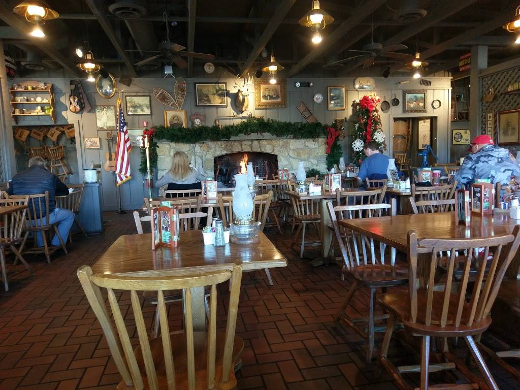 Cracker Barrel Old Country Store | restaurant | 12101 S Strang Line Rd, Olathe, KS 66062, USA | 9137809108 OR +1 913-780-9108