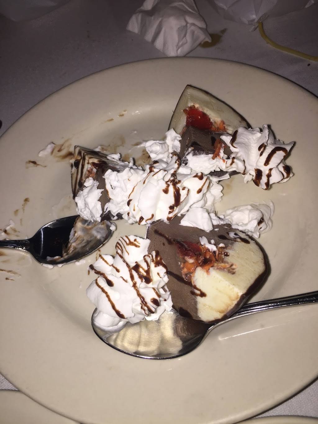 Cara Mia | restaurant | 22020 Hillside Avenue, Queens Village, NY 11427, USA | 7187409118 OR +1 718-740-9118