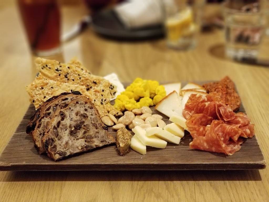 City Hall Bistro | restaurant | 1321 Commerce St, Dallas, TX 75202, USA | 2146513686 OR +1 214-651-3686