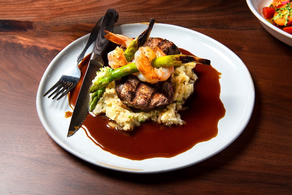 Betts | restaurant | 2000 E 9th St, Cleveland, OH 44115, USA | 2163572680 OR +1 216-357-2680