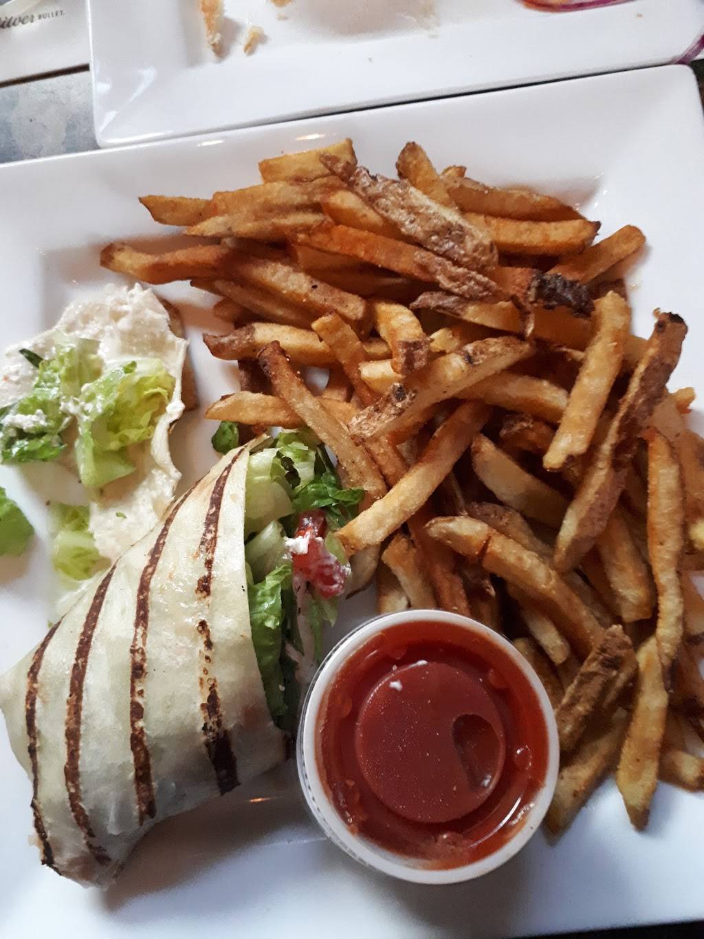 R U Serious Tap & Grill | restaurant | 130 Silvercreek Pkwy N, Guelph, ON N1H 7Y5, Canada | 5197660230 OR +1 519-766-0230