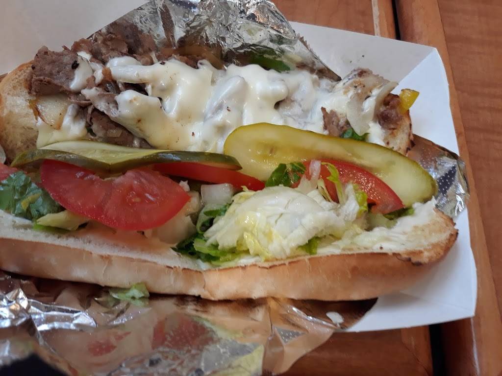 Charleys Philly Steaks | restaurant | 85 S County Center Way Spc FC-10, St. Louis, MO 63129, USA | 6363527245 OR +1 636-352-7245