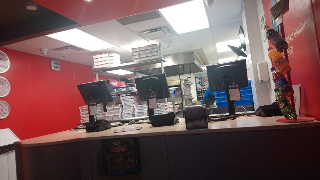 Dominos Pizza | meal delivery | 1272 Yonge St, Toronto, ON M4T 1W5, Canada | 4166402003 OR +1 416-640-2003