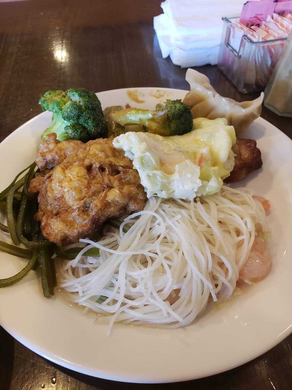 China Buffet | restaurant | 2027 Emmons Ave #10, Brooklyn, NY 11235, USA | 7183683388 OR +1 718-368-3388