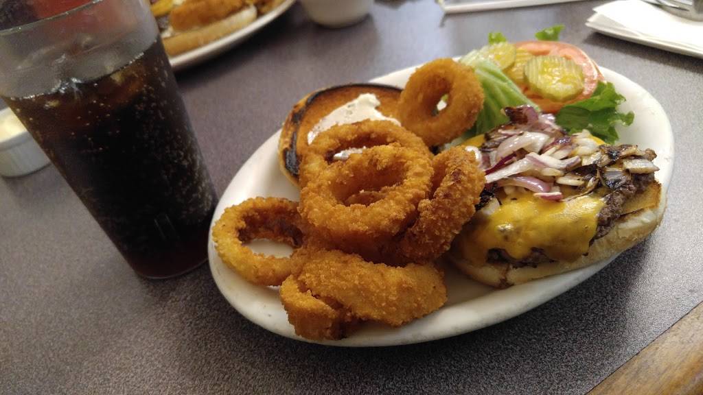 Bills Place | restaurant | 1919, 2315 Clement St, San Francisco, CA 94121, USA | 4152215262 OR +1 415-221-5262