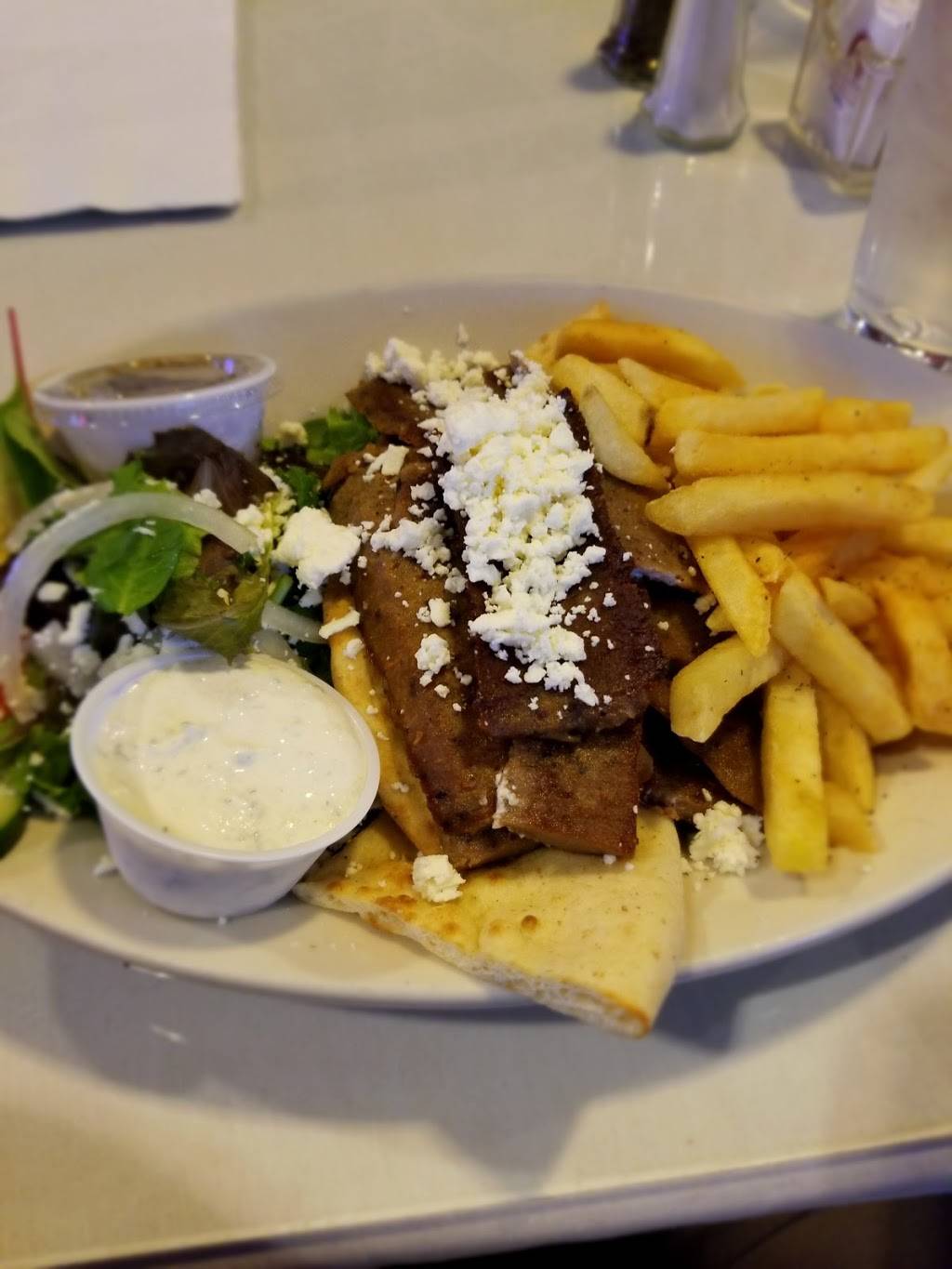 Yannas Taverna | restaurant | 12715 Warwick Blvd A, Newport News, VA 23606, USA | 7579303382 OR +1 757-930-3382