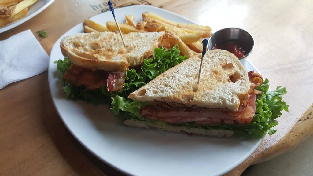 Kroghs Restaurant & Brew Pub | restaurant | 23 White Deer Plaza, Sparta Township, NJ 07871, USA | 9737298428 OR +1 973-729-8428