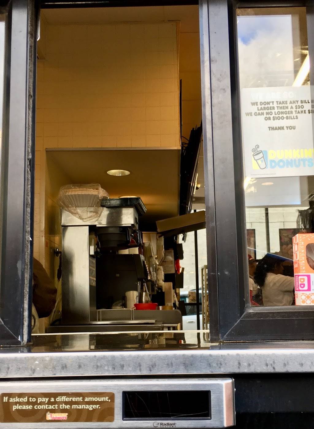 Dunkin Donuts | cafe | 2337 N Cicero Ave, Chicago, IL 60639, USA | 7732371300 OR +1 773-237-1300