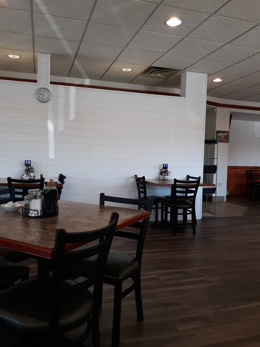 Elies Cafe | restaurant | 909 E Broadway, Madison, WI 53716, USA | 6082987553 OR +1 608-298-7553