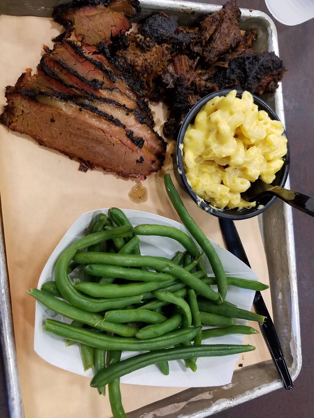 Bears Smokehouse Barbecue | restaurant | 2152 Poquonock Ave, Windsor, CT 06095, USA | 8607858772 OR +1 860-785-8772
