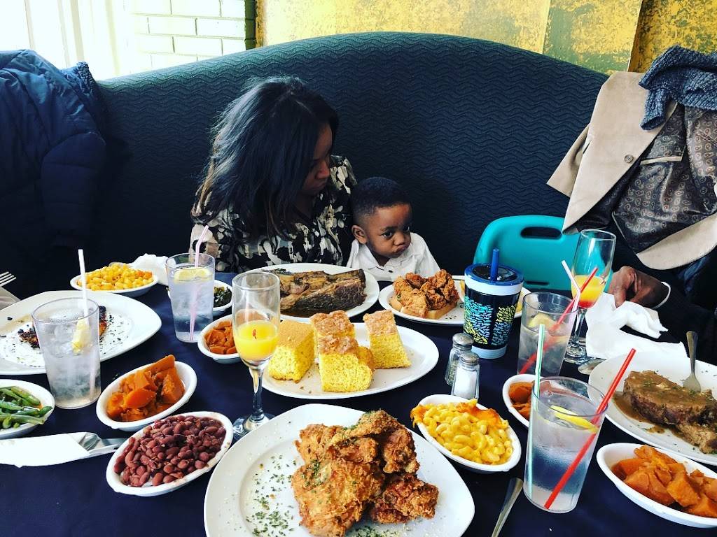 The New Look Restaurant and Bar | restaurant | 2544 E 83rd St, Chicago, IL 60617, USA | 7733592317 OR +1 773-359-2317