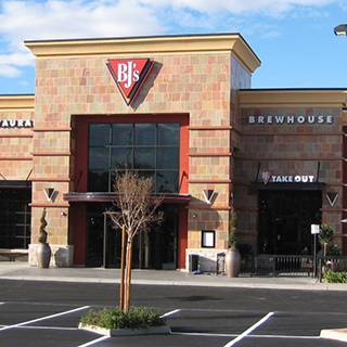 BJs Restaurant & Brewhouse | restaurant | 9520 S Eastern Ave, Las Vegas, NV 89123, USA | 7024732980 OR +1 702-473-2980