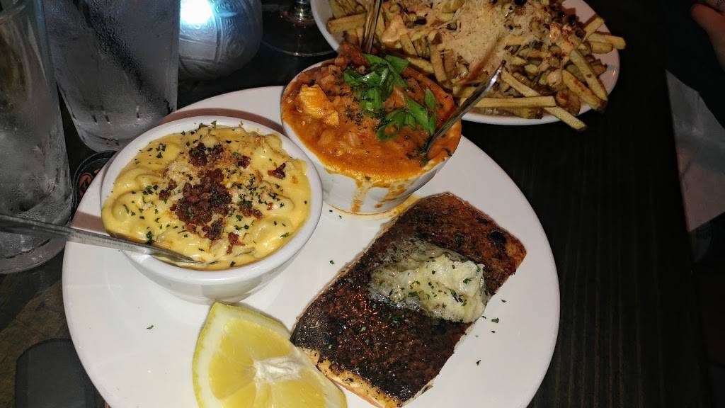 Turnbulls Tavern | restaurant | 7011 Greenleaf Ave, Whittier, CA 90602, USA | 5626937773 OR +1 562-693-7773