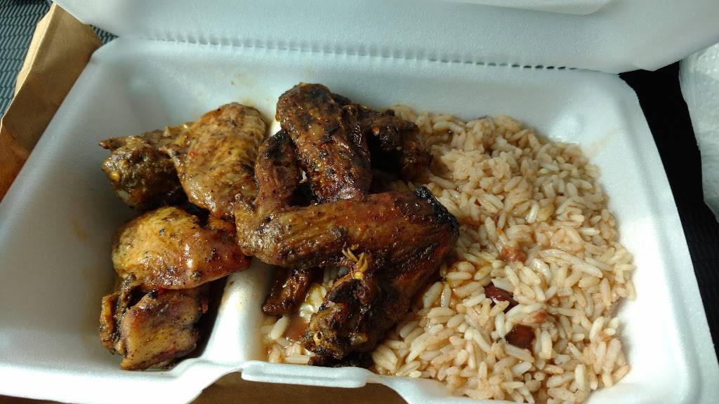 Hummingbird Jamaican Restaurant | restaurant | 180 S Halsted St, Chicago Heights, IL 60411, USA | 7087555009 OR +1 708-755-5009