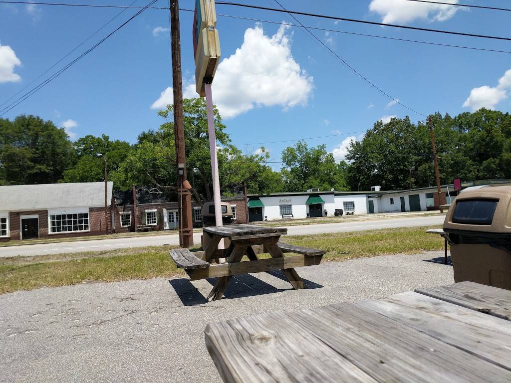 Baskins Kream Kastle | restaurant | 59 Powe St, Cheraw, SC 29520, USA | 8438657026 OR +1 843-865-7026