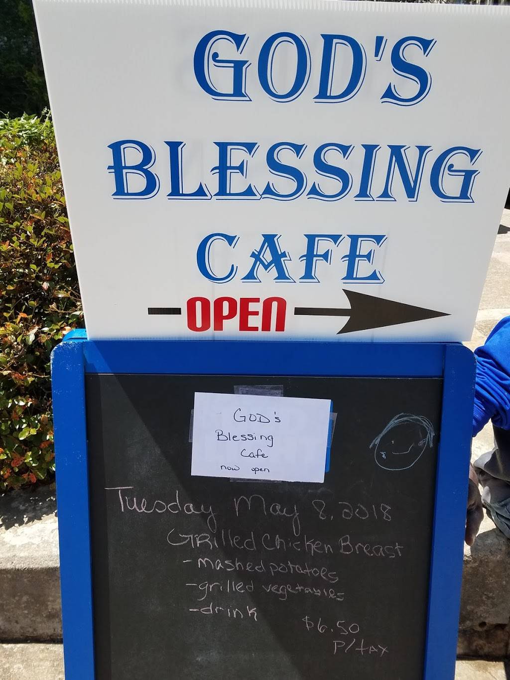 Gods Blessing Cafe & Catering | restaurant | Jefferson Square, Main St, Columbia, SC 29201, USA | 8035427770 OR +1 803-542-7770