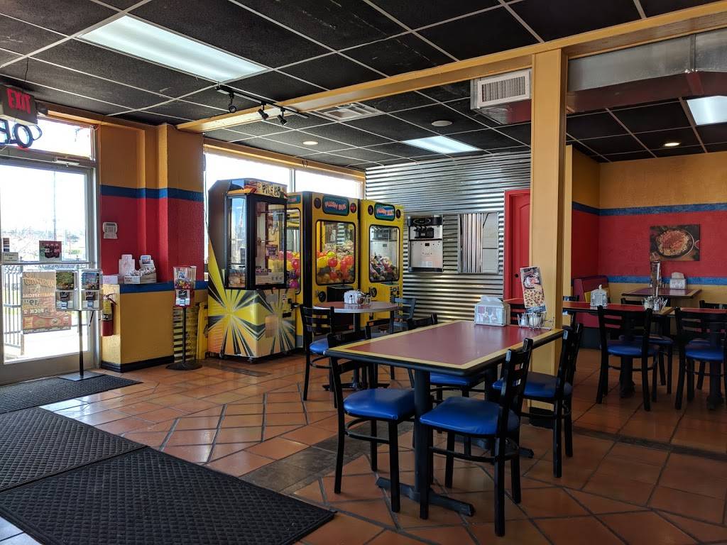 Giovannis Pizza | restaurant | 128 E New Circle Rd, Lexington, KY 40505, USA | 8592257499 OR +1 859-225-7499