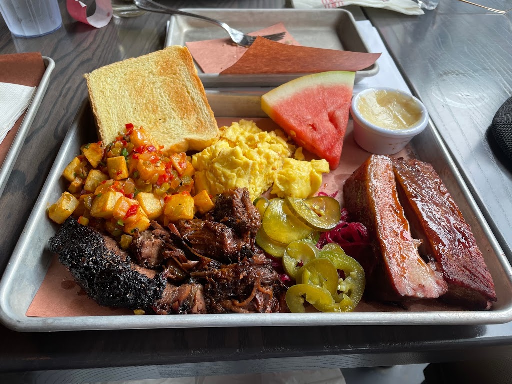 The Smoke Shop BBQ - Harvard Square | restaurant | 8 Holyoke St, Cambridge, MA 02138, USA | 6175477427 OR +1 617-547-7427