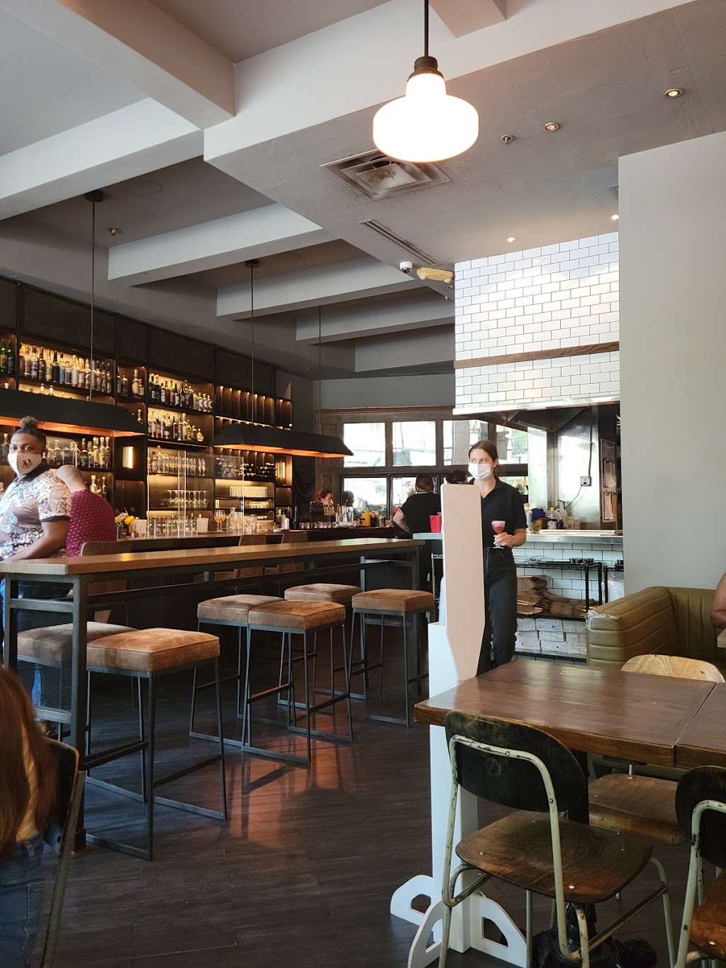 The Lawrence | restaurant | 905 Juniper St NE, Atlanta, GA 30309, USA | 4049617178 OR +1 404-961-7178