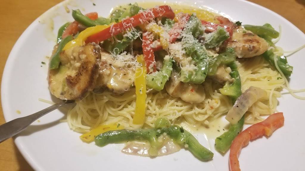 Olive Garden Italian Restaurant | meal takeaway | 1379 S Park St, Carrollton, GA 30117, USA | 7708328885 OR +1 770-832-8885