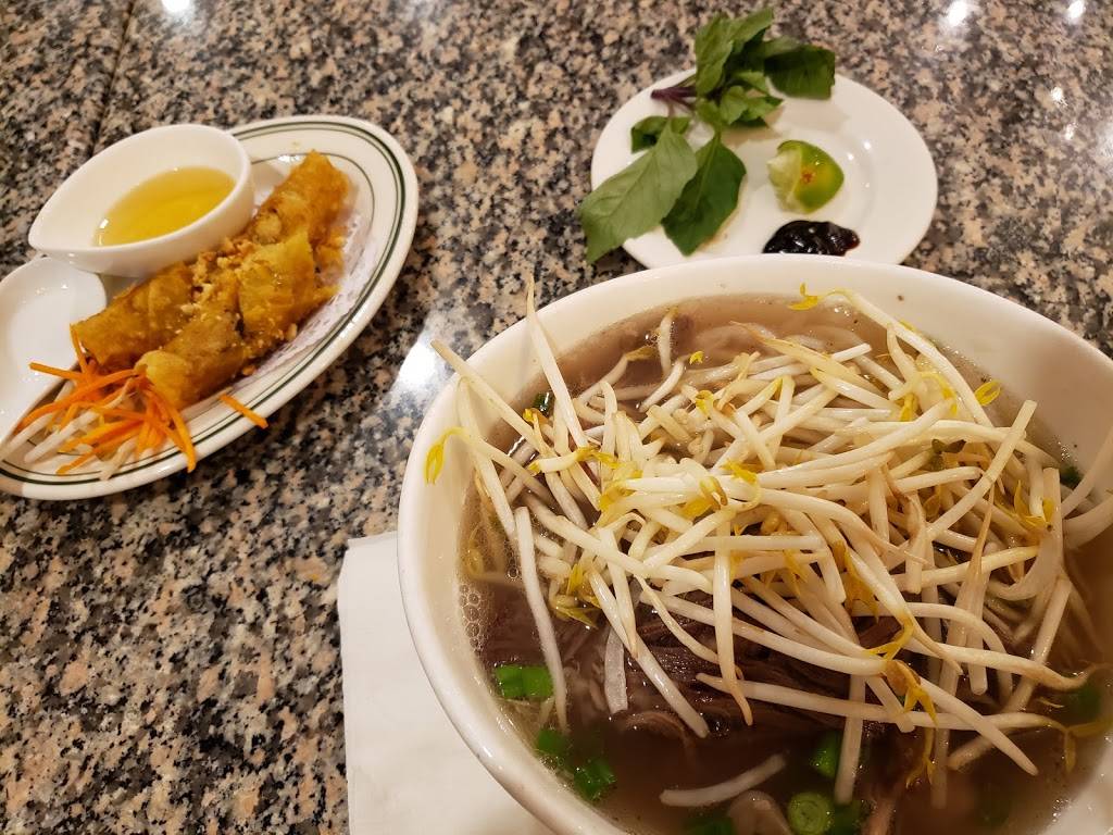 Star King | restaurant | 2350 Yonge St, Toronto, ON M4P 2E6, Canada | 4164810008 OR +1 416-481-0008