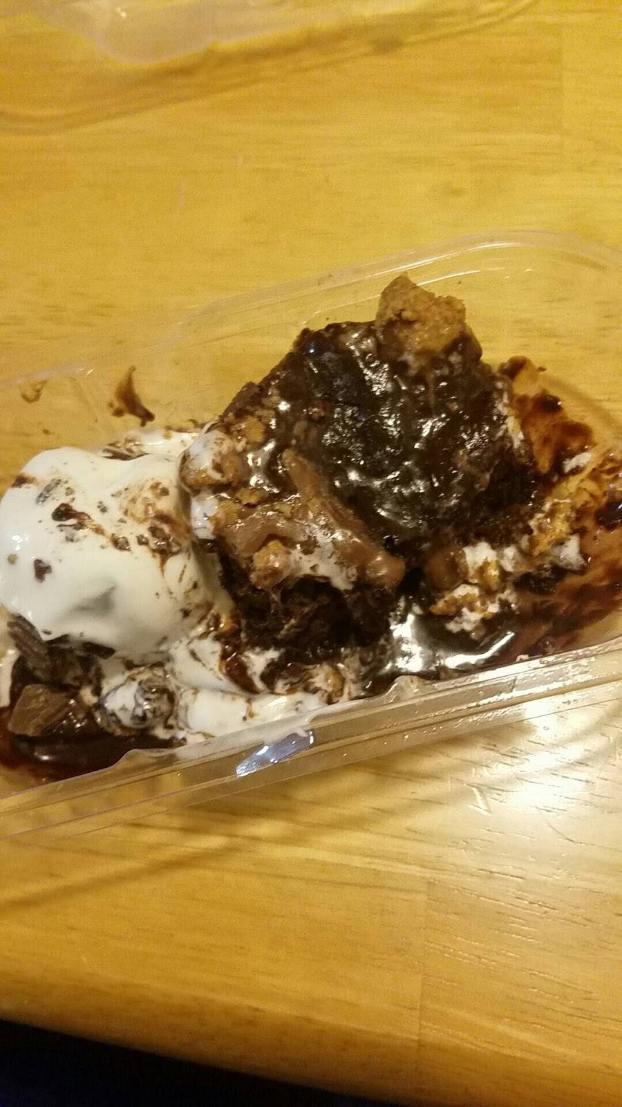 Dairy Queen | restaurant | 26633 Hoover Rd, Warren, MI 48089, USA | 5867559900 OR +1 586-755-9900