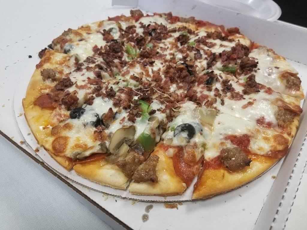 Adamos Italian Restaurant | restaurant | 3264 Rider Trail S, Earth City, MO 63045, USA | 3142913555 OR +1 314-291-3555