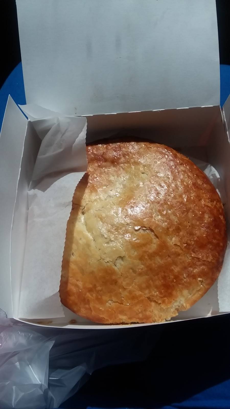 KFC | meal takeaway | E Main St, Senatobia, MS 38668, USA | 6625625996 OR +1 662-562-5996