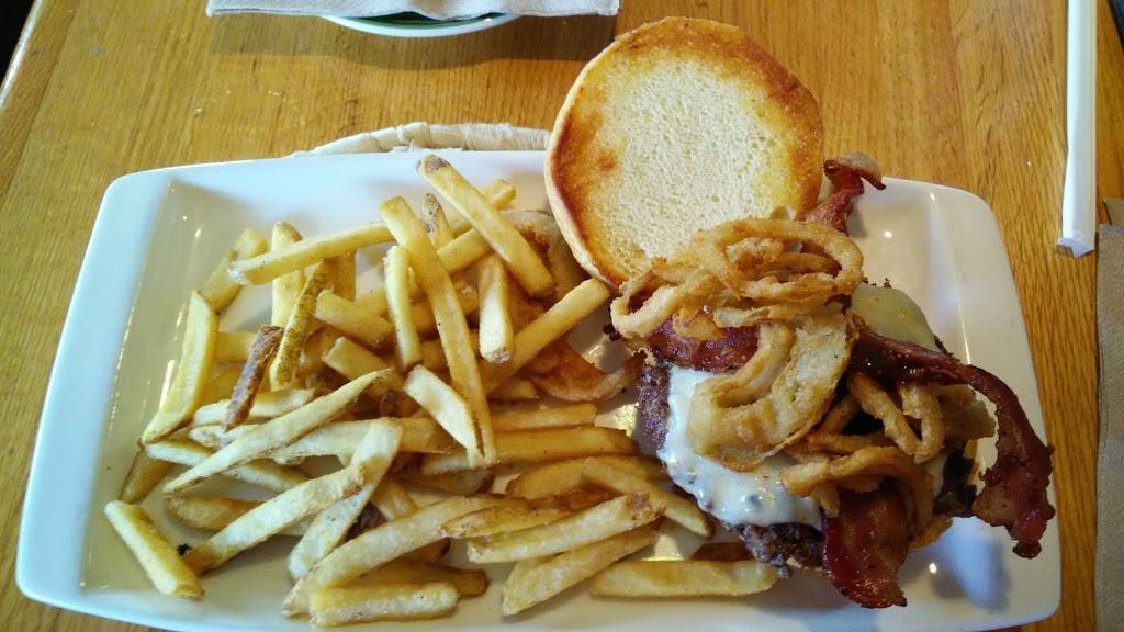 Applebees Grill + Bar | restaurant | 10135 Pines Blvd, Pembroke Pines, FL 33026, USA | 9544383370 OR +1 954-438-3370