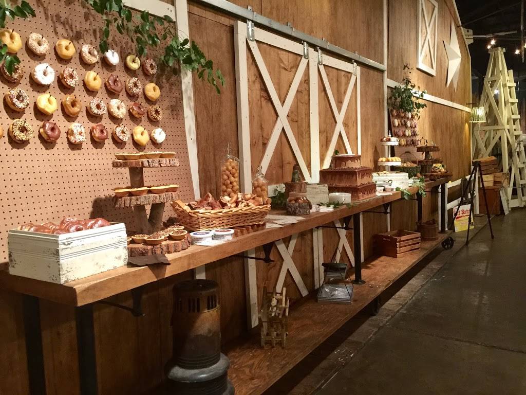 Eddie Deen Ranch | restaurant | 944 S Lamar St, Dallas, TX 75202, USA | 2147414211 OR +1 214-741-4211