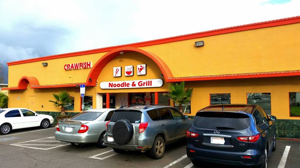 Crawfish Noodle & Grill | restaurant | 2312 McHenry Ave, Modesto, CA 95350, USA | 2092389558 OR +1 209-238-9558
