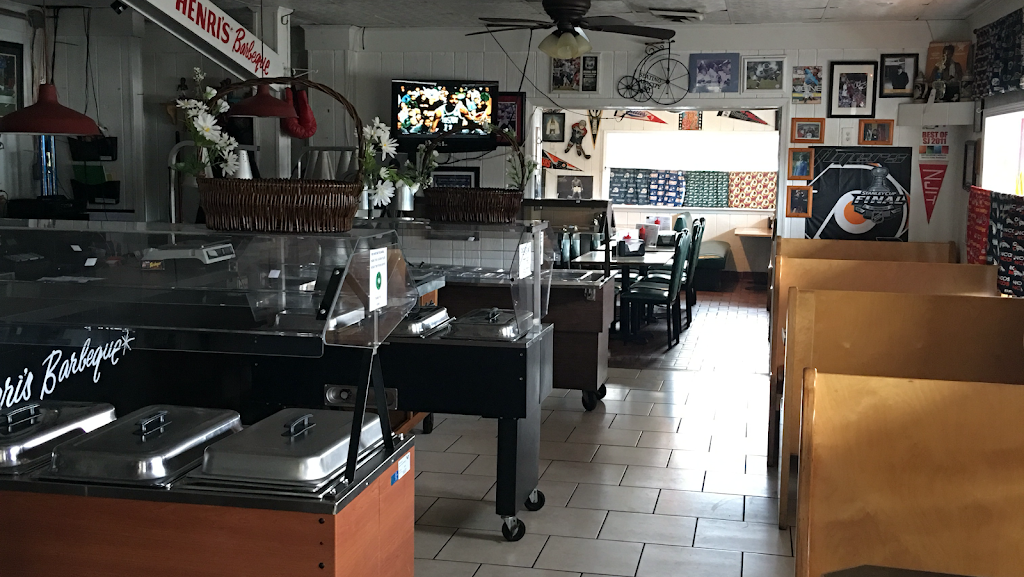 Henris Hotts Barbeque | restaurant | 1003 E Black Horse Pike, Hammonton, NJ 08037, USA | 6092707268 OR +1 609-270-7268