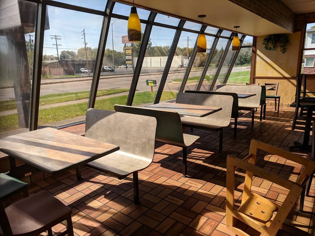 Subway Restaurants | restaurant | 8940 E 38th St, Indianapolis, IN 46226, USA | 3178977060 OR +1 317-897-7060