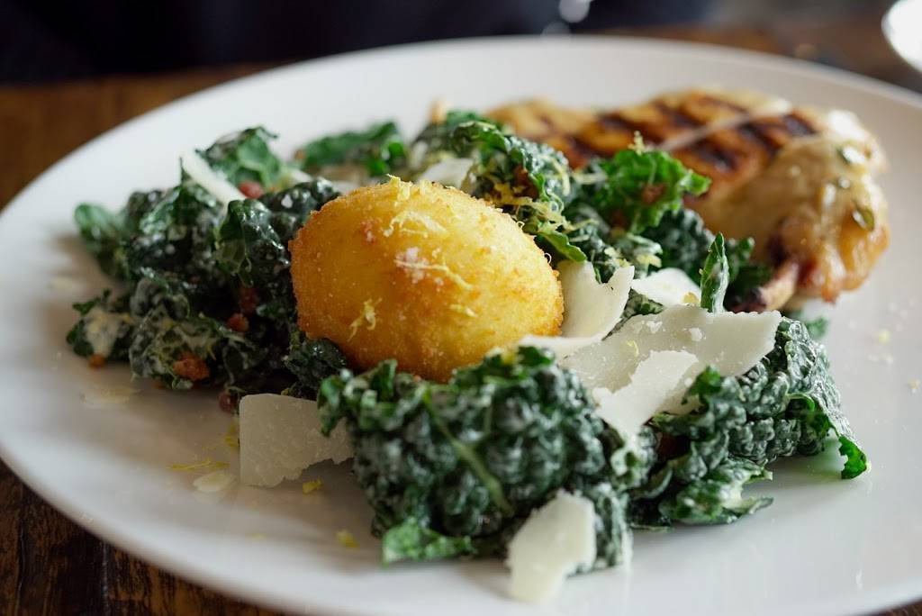 Hawks Public House | restaurant | 1525 Alhambra Blvd, Sacramento, CA 95816, USA | 9165884440 OR +1 916-588-4440