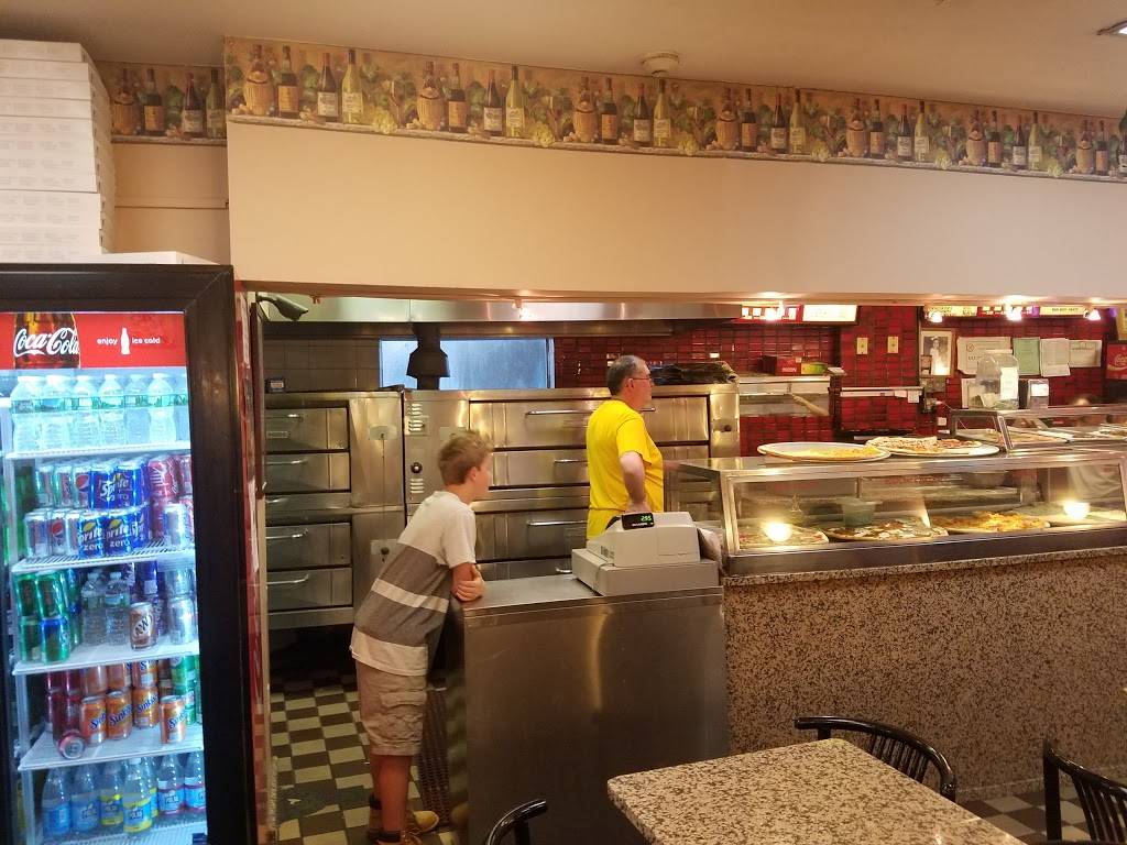 Nickys Pizzeria & Restaurant | restaurant | 144 N Chatsworth Ave, Larchmont, NY 10538, USA | 9148343232 OR +1 914-834-3232