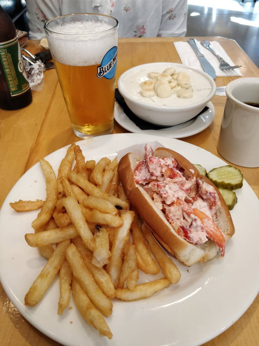 Fishermens Dock | restaurant | 674 US-1, York, ME 03909, USA | 2073518100 OR +1 207-351-8100