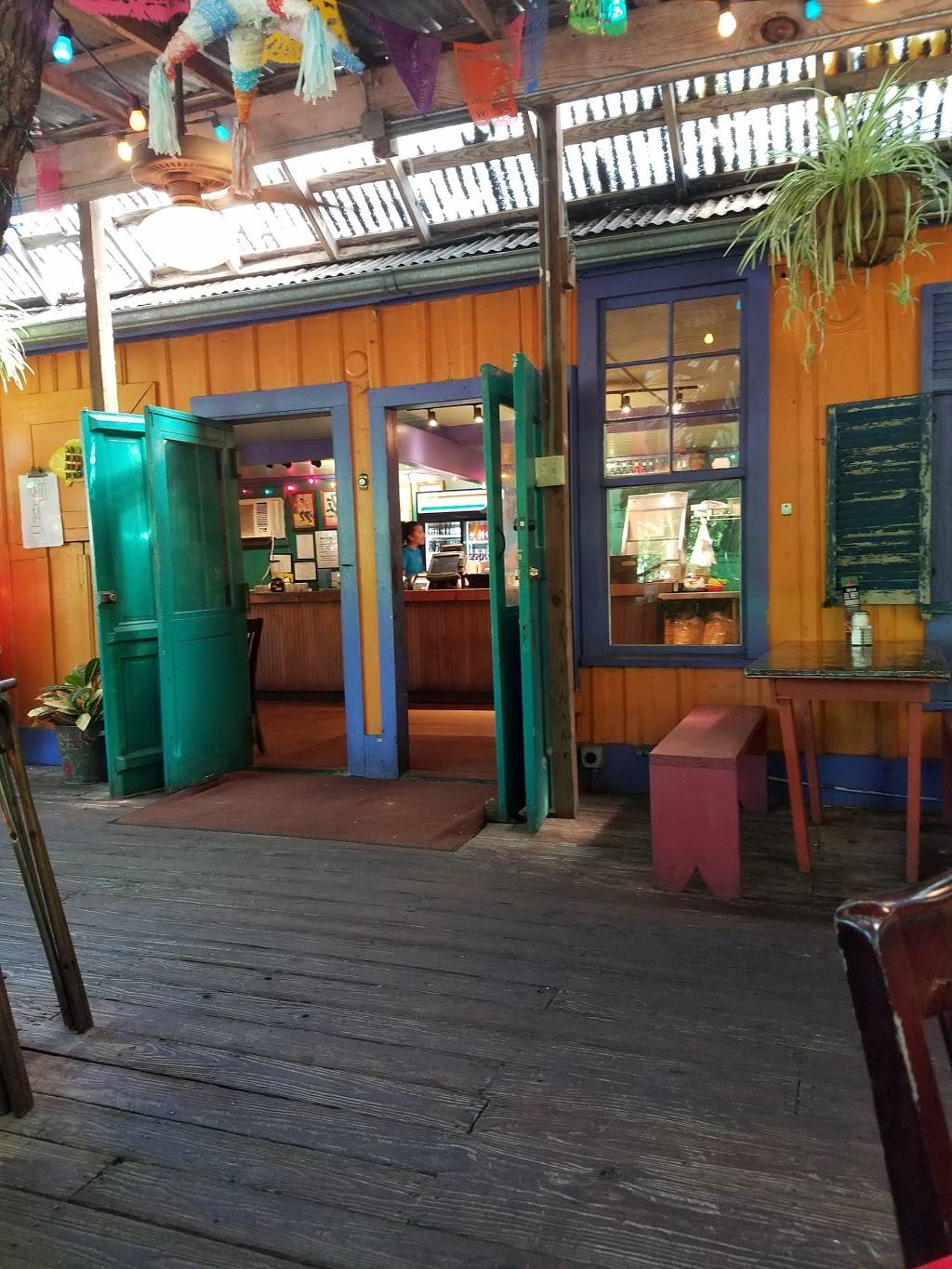 Cantina del Rio | restaurant | 1299 Gruene Rd, New Braunfels, TX 78130, USA | 8305151950 OR +1 830-515-1950