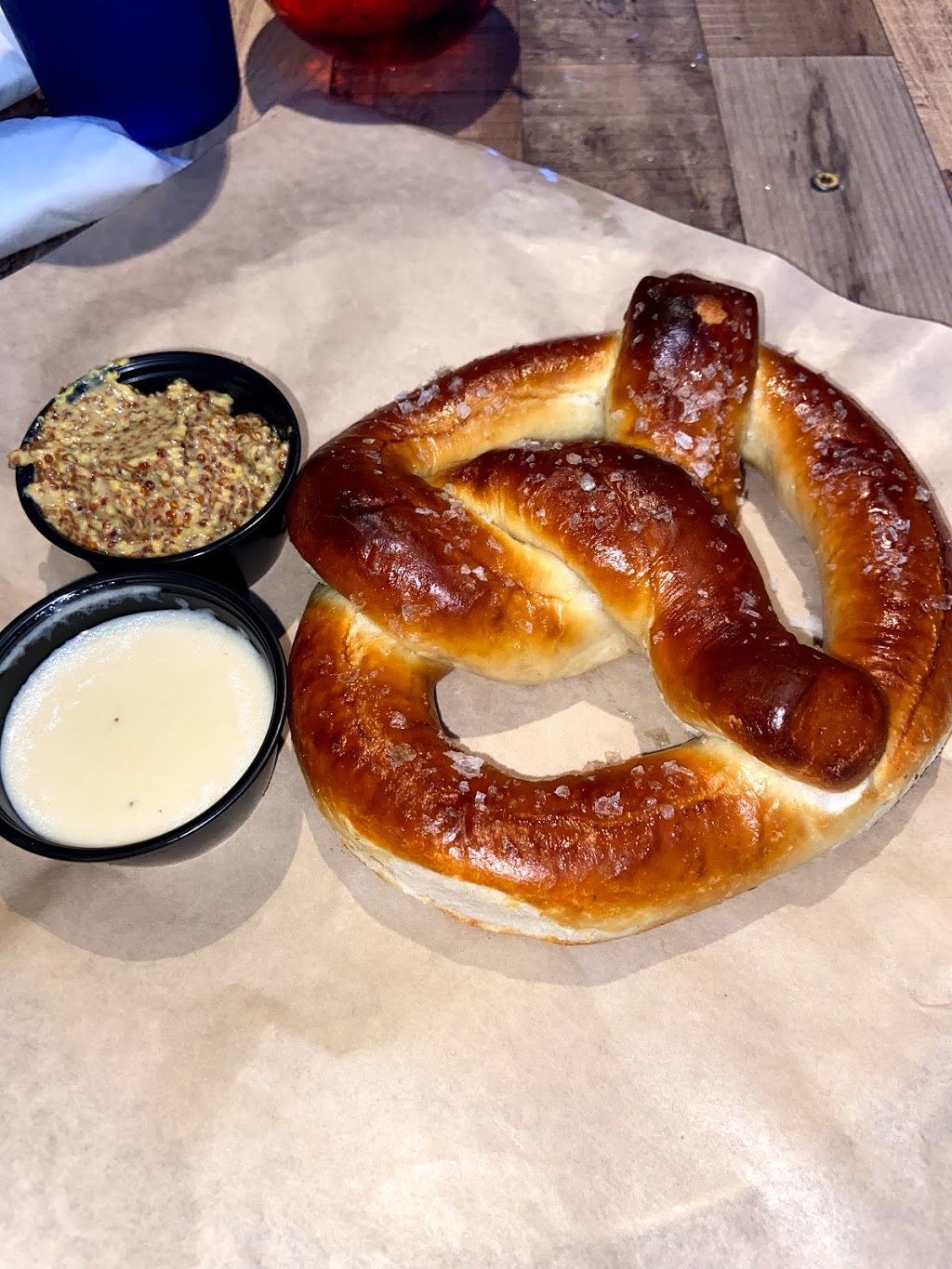 Charlotte Beer Garden | restaurant | 1300 S Tryon St, Charlotte, NC 28203, USA | 7043751776 OR +1 704-375-1776