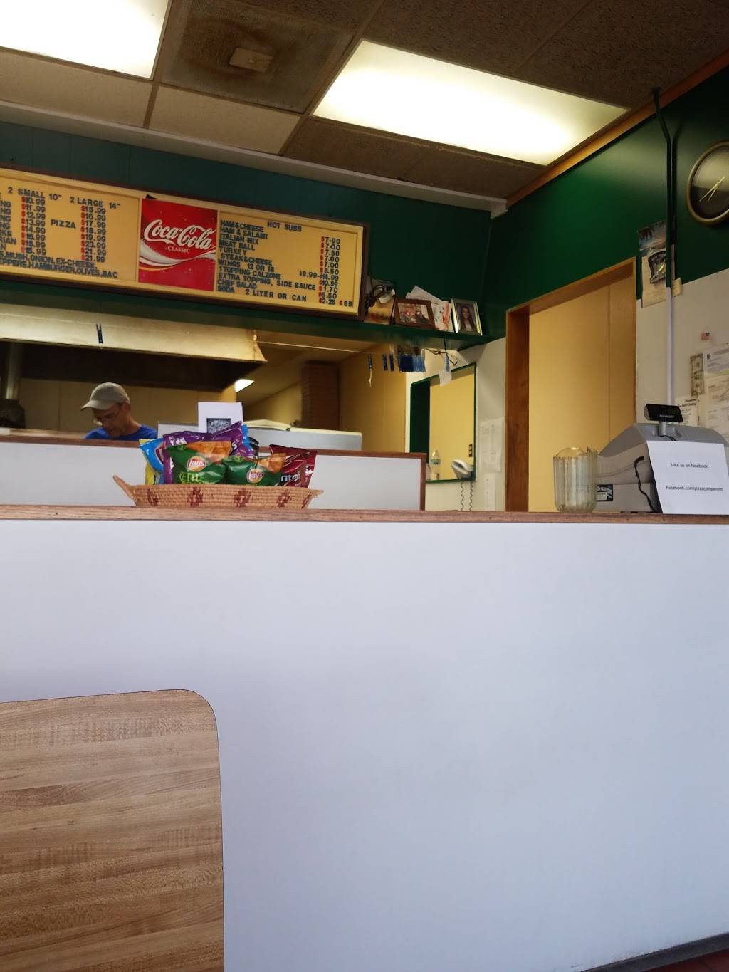 Pizza Co | restaurant | 868 N Banana River Dr, Merritt Island, FL 32952, USA | 3214556515 OR +1 321-455-6515