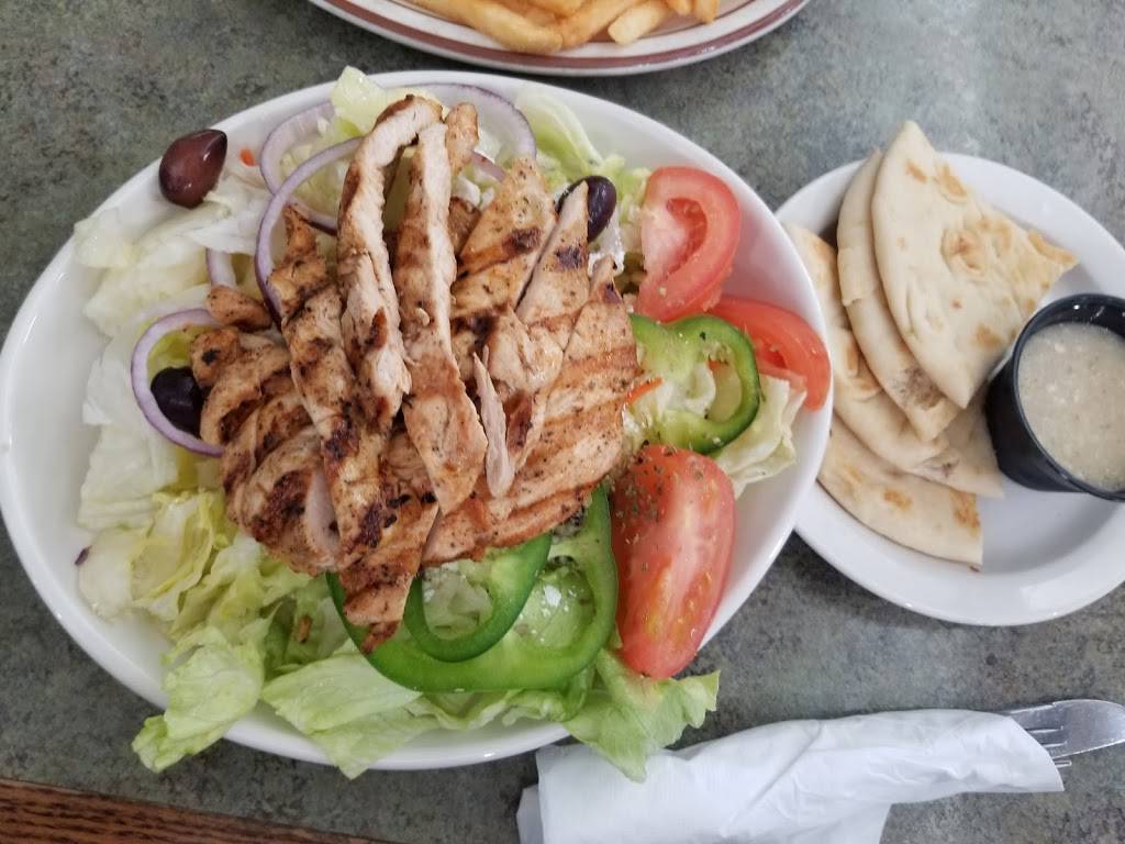 Toms Famous Family Restaurant | restaurant | 505 W 5th Ave, Escondido, CA 92025, USA | 7607372377 OR +1 760-737-2377