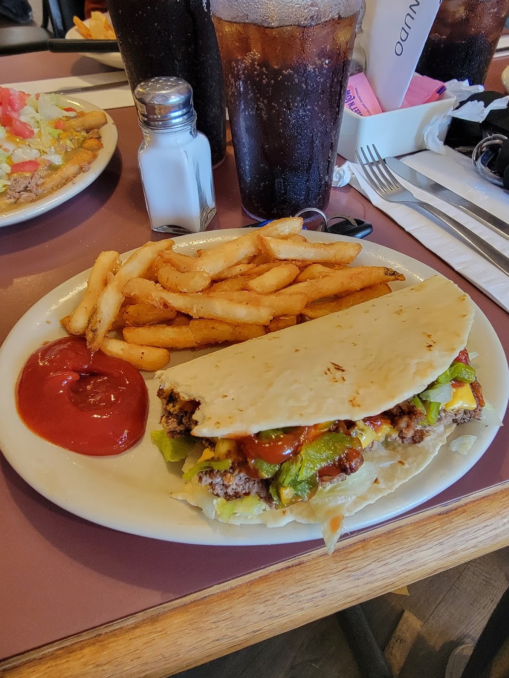 El Encanto | restaurant | 1816 Plaza St, Las Vegas, NM 87701, USA | 5054549195 OR +1 505-454-9195