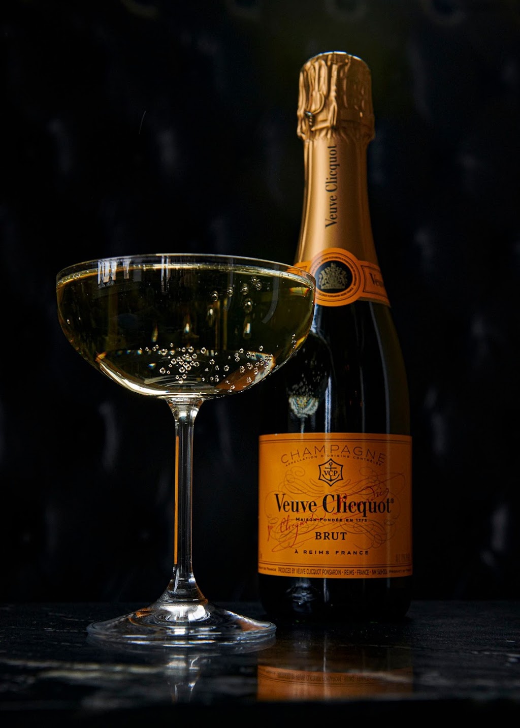 Tribu Lounge | restaurant | 17919 Detroit Ave, Lakewood, OH 44107, USA | 2162289750 OR +1 216-228-9750