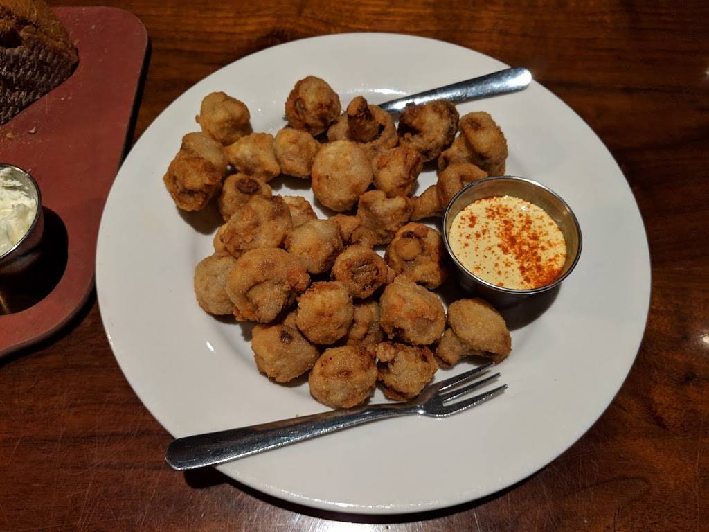 Copper Cellar West | restaurant | 7316 Kingston Pike, Knoxville, TN 37919, USA | 8656733422 OR +1 865-673-3422