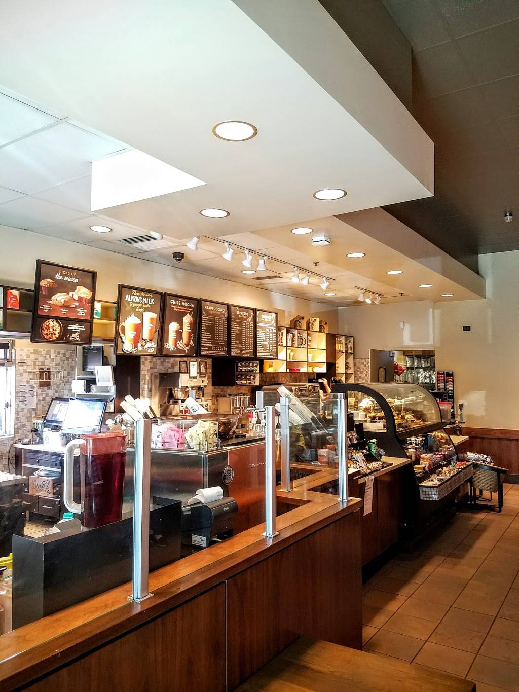 Starbucks | cafe | 120 E Ramona Expy, Perris, CA 92571, USA | 9519436862 OR +1 951-943-6862