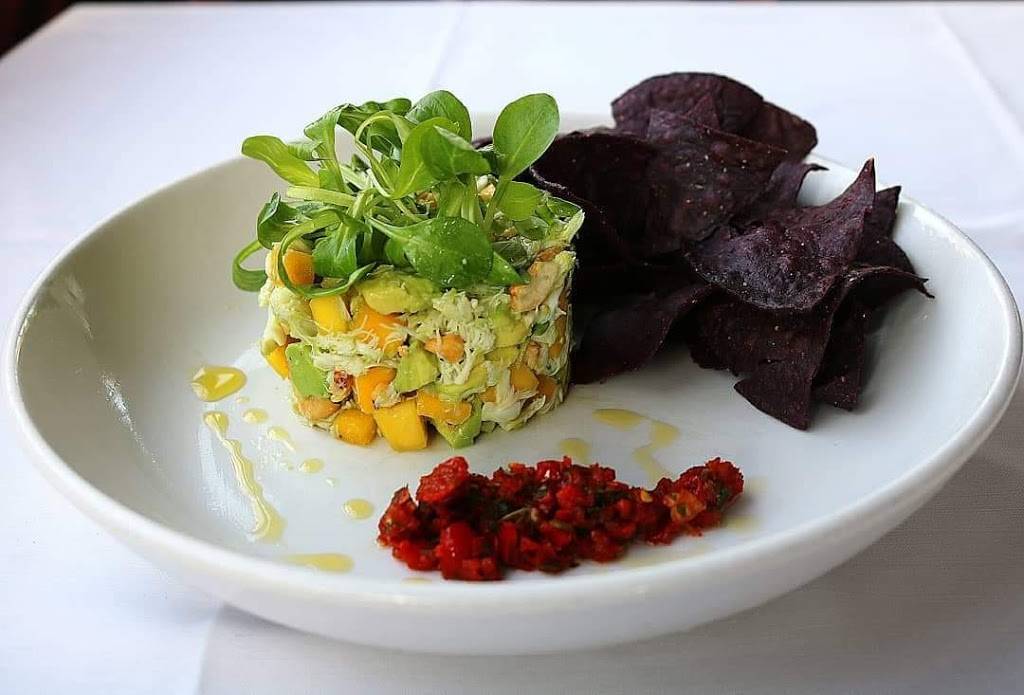 The Revival Craft Kitchen and Bar | restaurant | 219 Main St, East Greenwich, RI 02818, USA | 4013363747 OR +1 401-336-3747