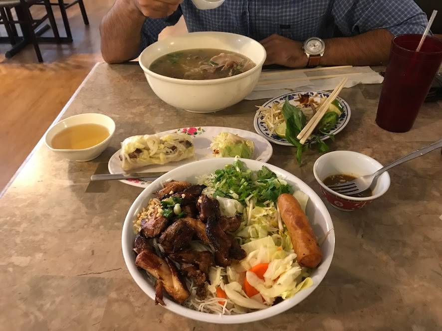 Pho Ha Long Restaurant | restaurant | 6424 Northwest Loop 410 #104, San Antonio, TX 78238, USA | 2105214507 OR +1 210-521-4507