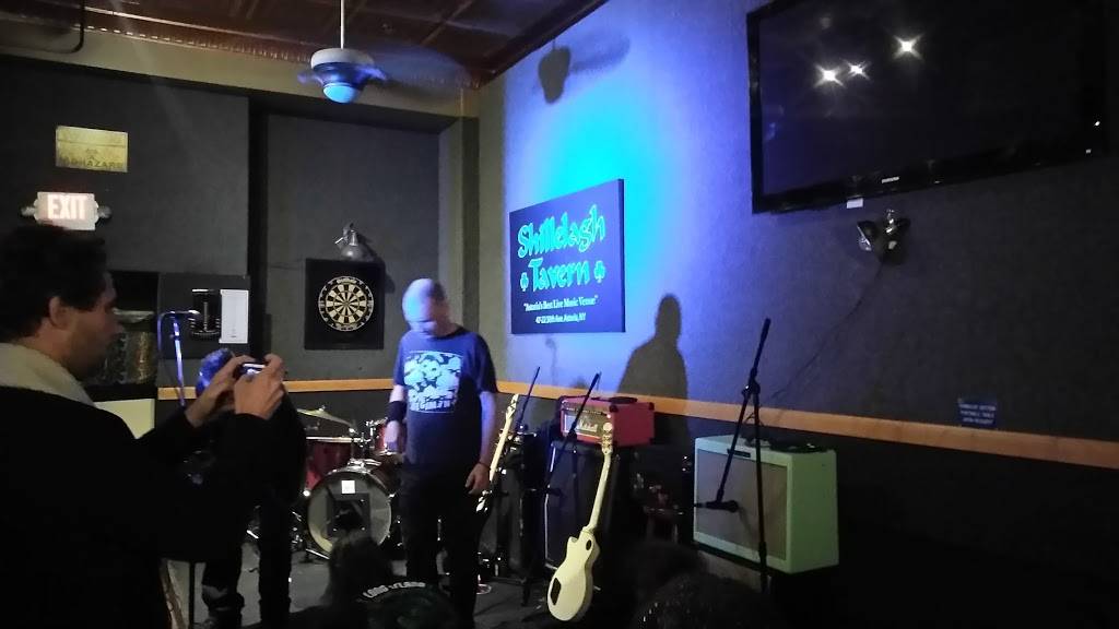 The Shillelagh Tavern | restaurant | 47-22 30th Ave, Long Island City, NY 11103, USA | 7187289028 OR +1 718-728-9028