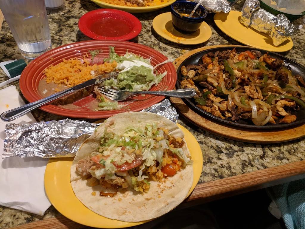 Los Portales | restaurant | 1461 Union University Dr, Jackson, TN 38305, USA | 7316619041 OR +1 731-661-9041