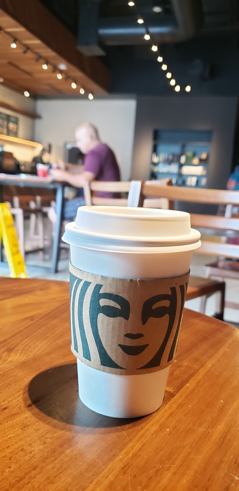 Starbucks | cafe | 1716 Stirling Rd, Dania Beach, FL 33004, USA | 9547799668 OR +1 954-779-9668