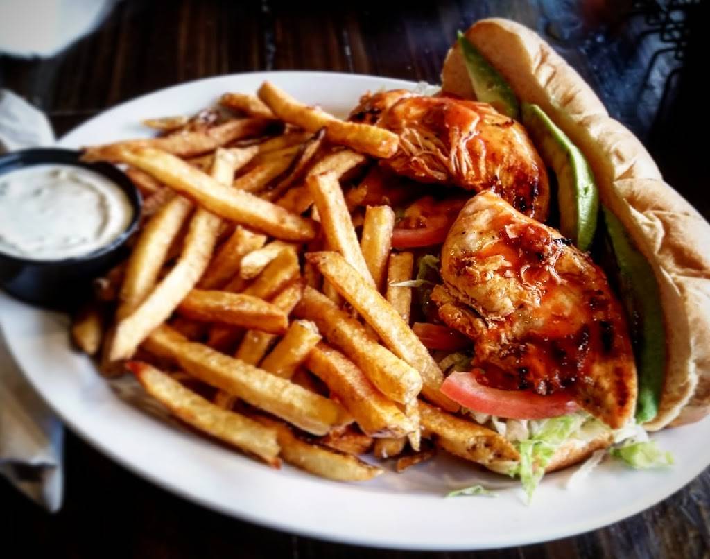 Peppers and Fries | restaurant | 3900 E Lake St, Minneapolis, MN 55406, USA | 6123536730 OR +1 612-353-6730